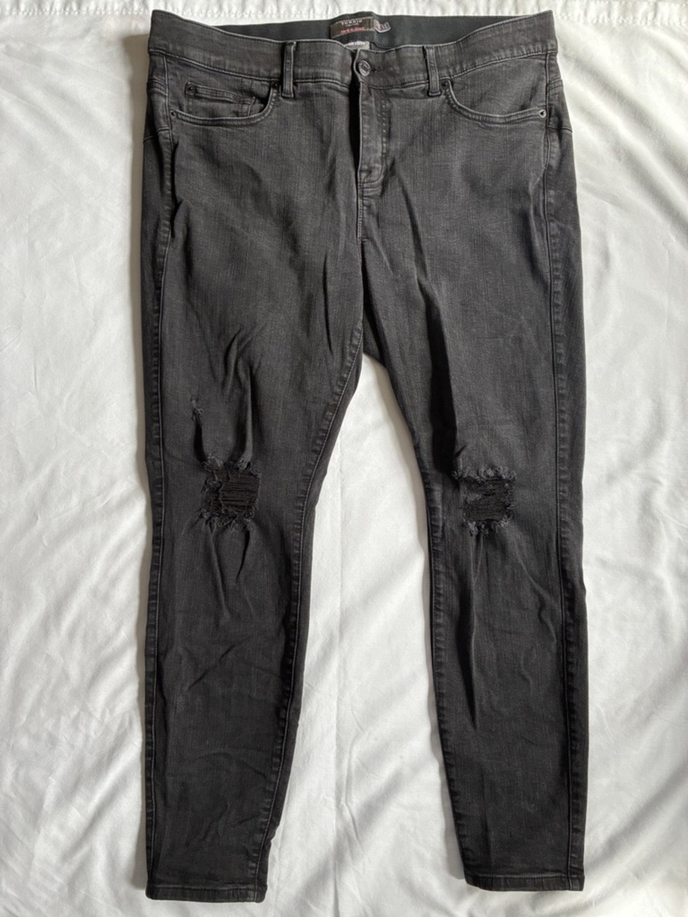 Torrid Bombshell Skinny Black Denim Jeans 20R Distressed Premium Stretch